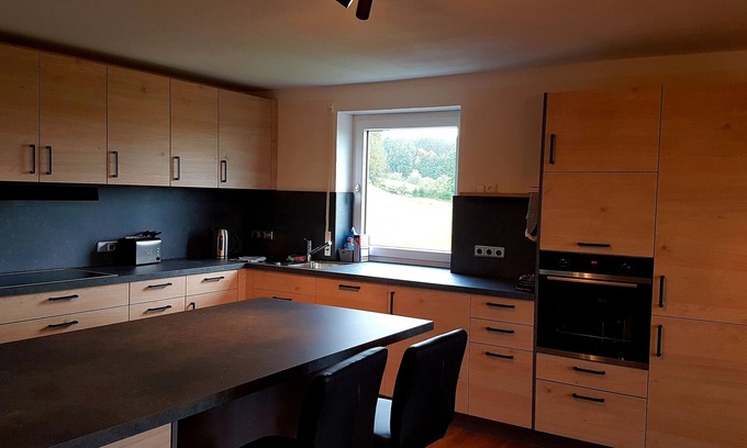 Moosbach Apartment | Vacation apartment "Herrlicher Ausblick" in Moosbach - peace, style & nature combined!
