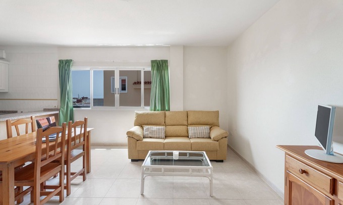 San Isidro Apartment | Vacation Apartment 'Isla 1' with Wi-Fi