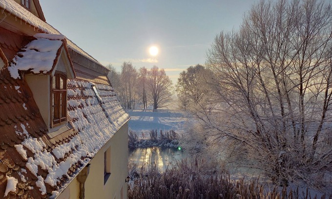 Plessa Apartment | Vacation apartment in a historic watermill with plenty of open space