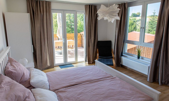 Riedbach Apartment | Vacation apartment in the countryside - Franconian Tuscany - HotTube/Whirlpool use possible