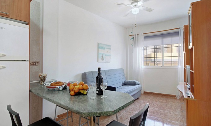 Las Arenas Apartment | Vacation Apartment 'Las Arenas Medio' with Wi-Fi