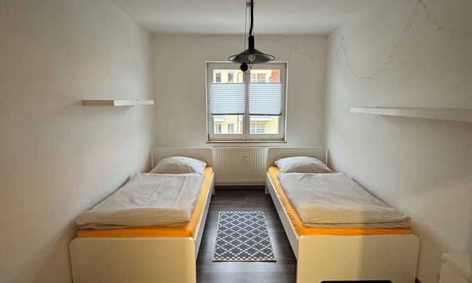 Ost Apartment | Vacation apartment near the Leipzig Trade Fair, Porsche, BMW and the airport