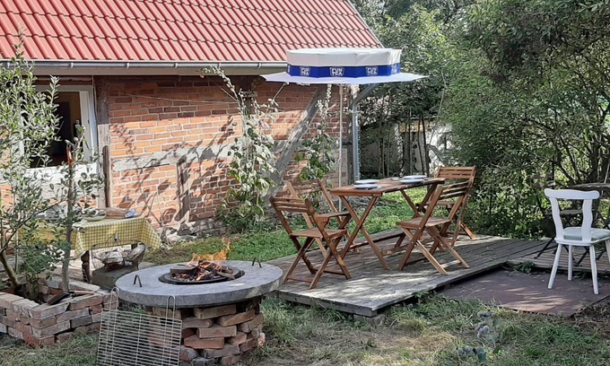 Suederholz Apartment | Vacation apartment old farm cottage with approx. 70 sqm, 1 bedroom, 1 living /sleeping area, max. for 4 persons