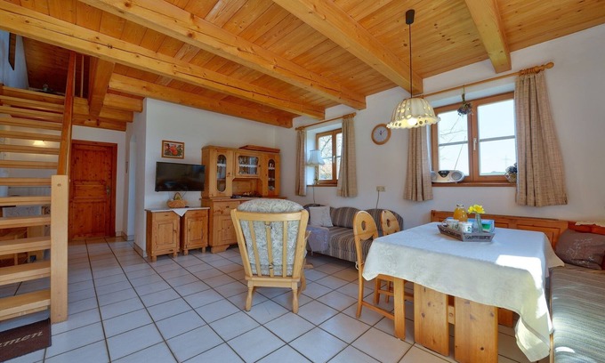 Schnaitsee Apartment | Vacation apartment Sonnenschein, for 5 persons, 70 sqm, 2 sep. Bedroom