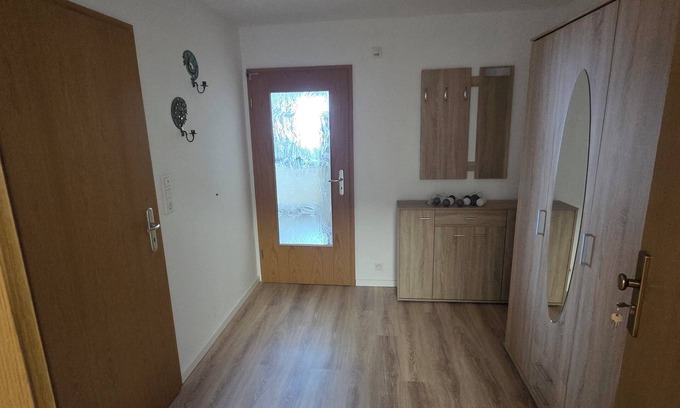 Schneeberg Apartment | Vacation apartment Schneeberg Erzgebirge central small&fine pets allowed π