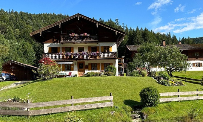 Kreuth Apartment | Vacation apartment Stephanie & Claus Sennhofer, Kreuth - Ferienwohnung Stephanie &