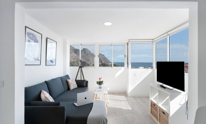 San Andres Apartment | Vacation Apartment 'Teresitas Beach By Aguita Salada' with Balcony and Wi-Fi