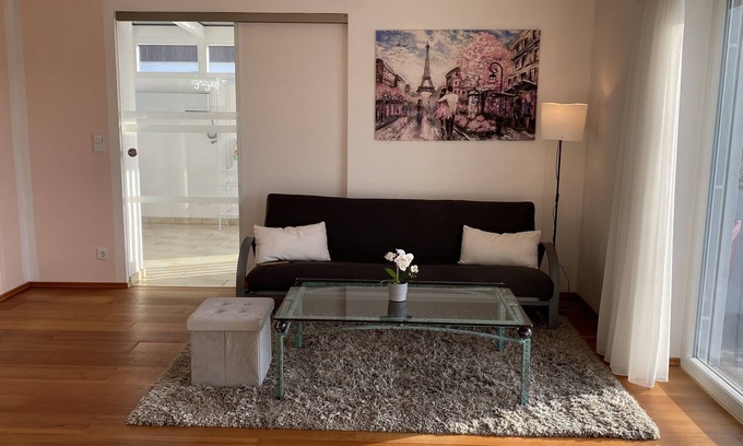 Laaber Condo | Vacation apartment - vacation home, 120 sqm, fantastic location near Regensburg with balcony & garden