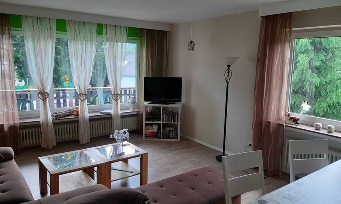 Elkeringhausen Apartment | Vacation apartment with 3 bedrooms with terrace