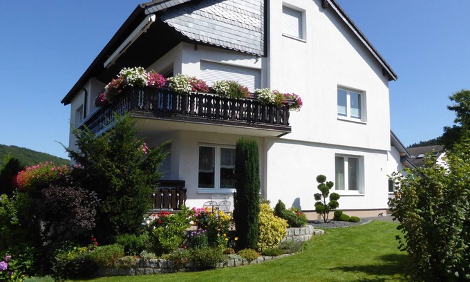 Hoppecke Apartment | Vacation apartment Waltraud, 105sqm, 3 bedrooms, max. 6 persons