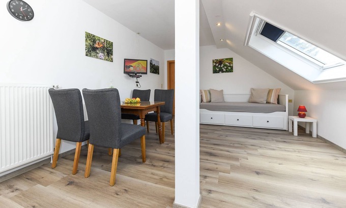 Moorweg Apartment | Vacation apartment Westhörn - Holiday apartments on the Eschen vacation farm in Moorweg