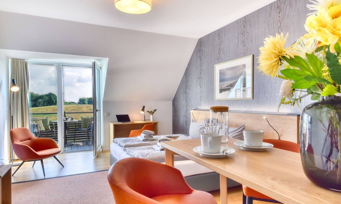 Putbus Apartment | Vacation apartment Wiesenpieper in Wreecher Idyll