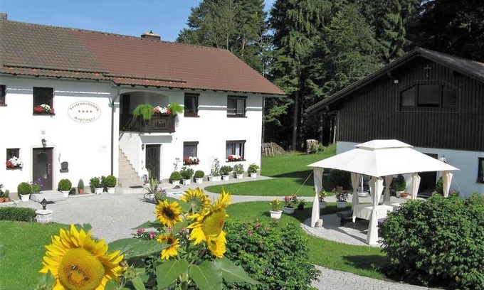 Hohenau Apartment | Vacation apartment with large west-facing balcony