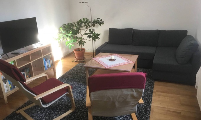 Ziethen Apartment | Vacation apartment with a view of a historic sunken garden.