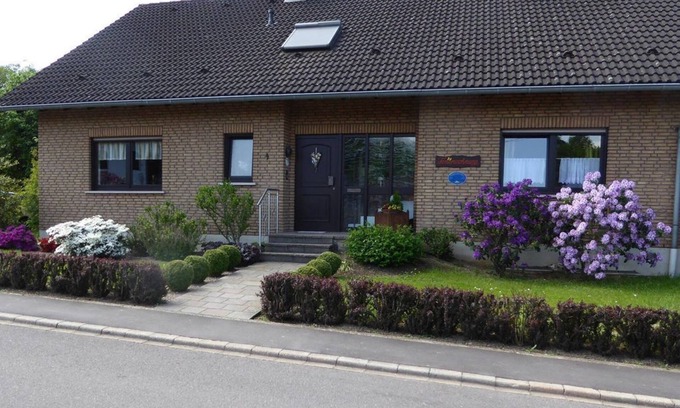 Serrig Apartment | Vacation apartment Zehren - Holiday apartment Corinna