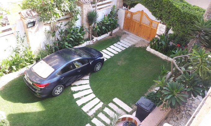 Ad-Dukhaylah House | Vacation Apartments in a Private Villa with Private Beach Access