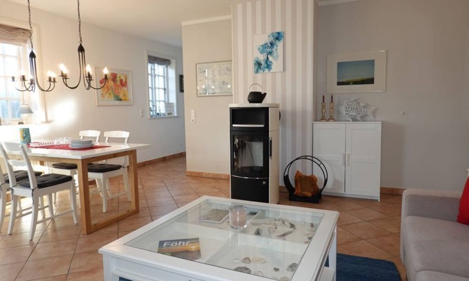 Alkersum Apartment | Vacation at Hüs Dikstian in Alkersum