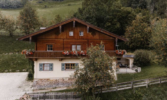 Alpendorf Apartment | Vacation apartment/apartment for 4 guests with 45m² in Sankt Johann im Pongau (297771)