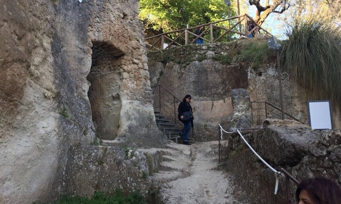Zungri House | Vacation at the caves of the sbariati