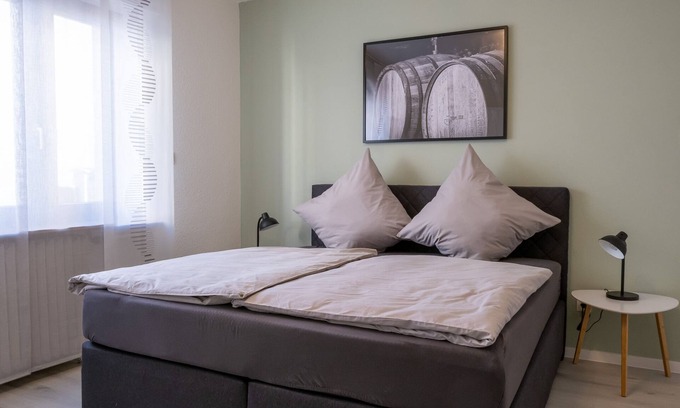 Guels Apartment | Vacation at the winery - vacation apartment "Königsfels"