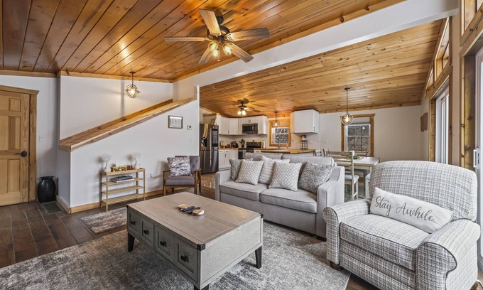 Lake Luzerne House | Vacation Cabin minutes from Lake George w/Hot Tub