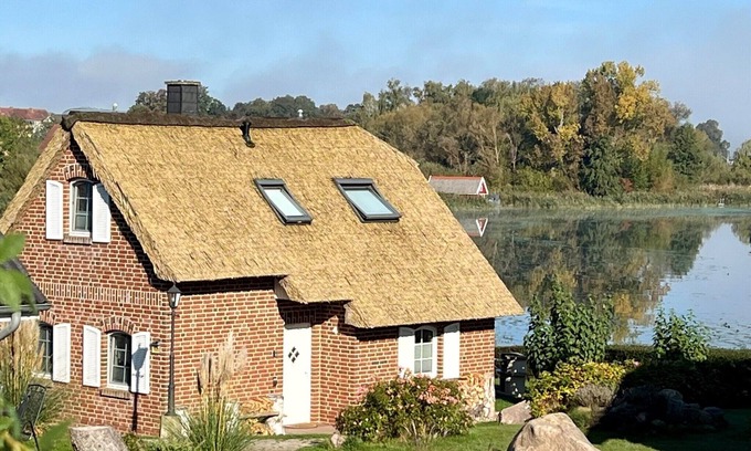 Sternberg House | Vacation cottage Am Stein