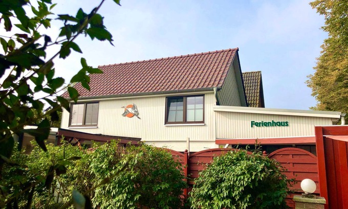 Ostseebad Wustrow Apartment | Vacation cottage Kranichhof