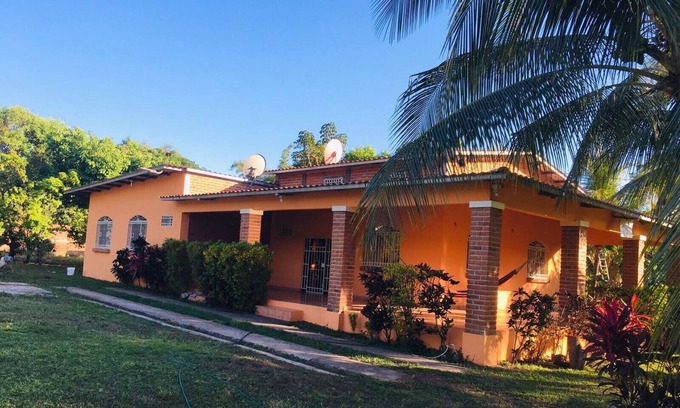 Caluco House | vacation country home