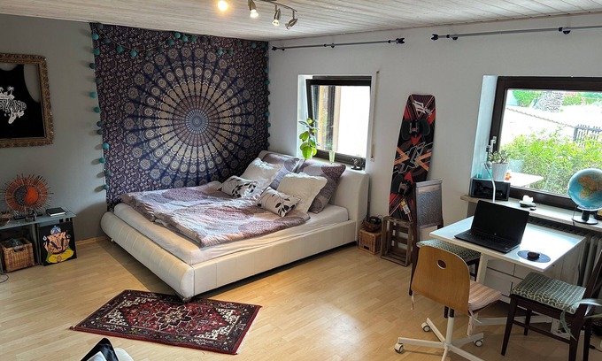 Pleinfeld Apartment | Vacation dream at Brombachsee- 5 stylish rooms with huge garden