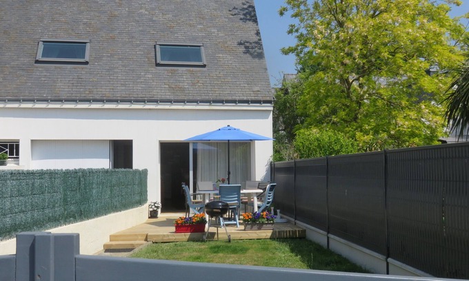Plouhinec House | Vacation for walkers and relaxation enthusiasts, living space: 68 m2