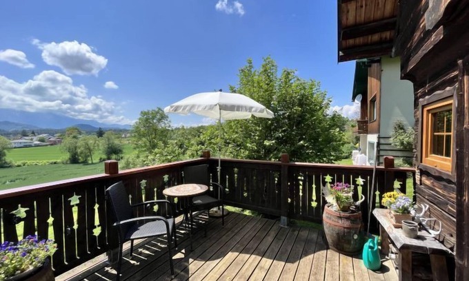 Velden am Worther See House | Vacation home Reserl by Interhome