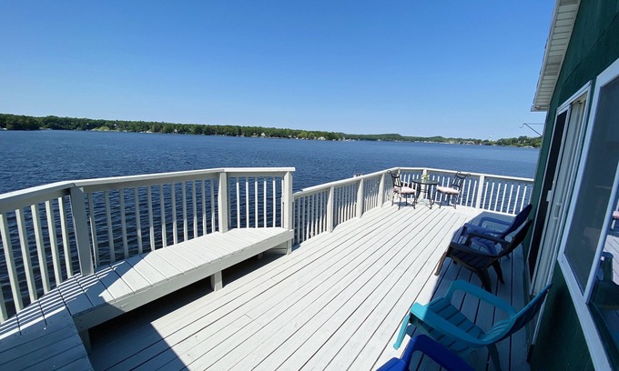 Pentwater Cottage | Vacation Haven Pentwater Lake Cottage