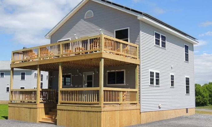 Cape Vincent House | Vacation Home #15- 5 bedroom/3 bath