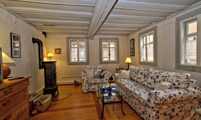 Grossenbrach Apartment | Vacation home (85sqm) with great garden