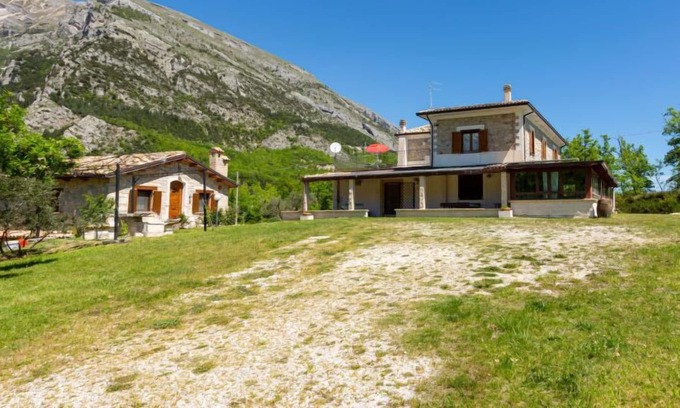 Taranta Peligna House | Vacation home Acque Vive (TPI100) in Taranta Peligna - 10 persons, 4 bedrooms