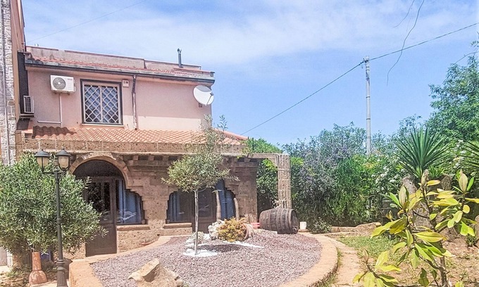 Misilmeri House | Vacation home Alice by Interhome