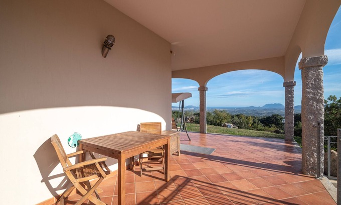 Aratena House | Vacation Home "Appartamento Bellavista" with Sea View, Private Terrace & Wi-Fi