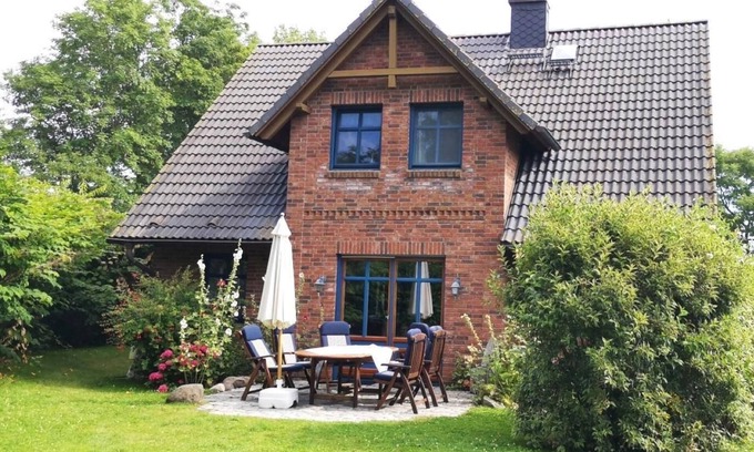 Putgarten House | Vacation home Arkona - Large garden, cozy fireplace and perfect location