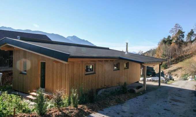 Leithen House | Vacation home Shakti by Interhome