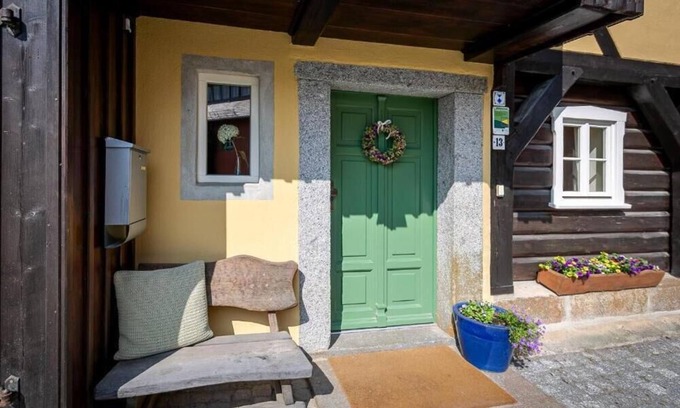 Obergurig House | Vacation home at the old watermill