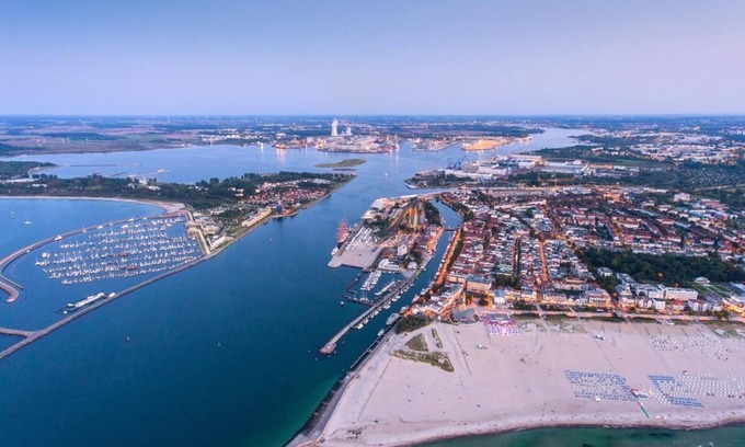 Hohe Dune Apartment | Vacation home at the marina, sea breeze