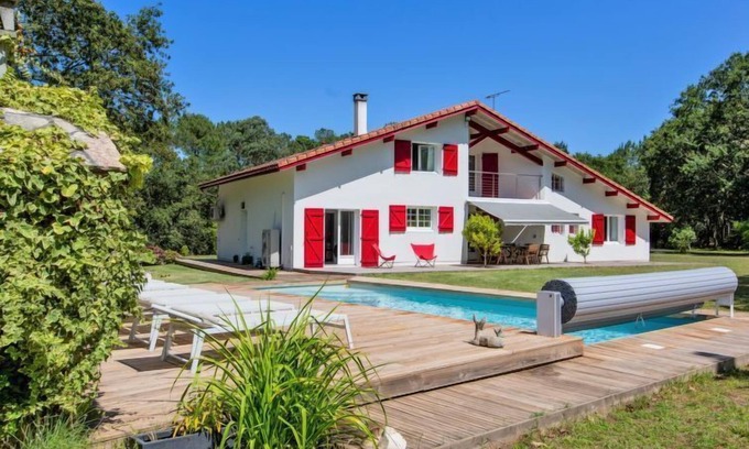 Magescq House | Vacation home Caloye by Interhome
