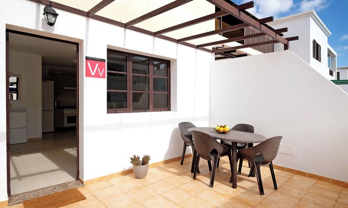 Playa Honda House | Vacation Home "Candido" close to the Sea with Private Terrace