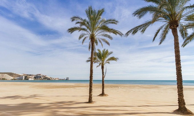Cullera House | Vacation Home "Casa entre mar y montaña" with Sea View & Private Terrace