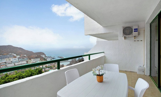 Puerto Rico Apartment | Vacation Home 'Casa Puerto Rico' with Sea View, Shared Pool, Balcony & Wi-Fi