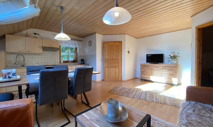 Hauzenberg Apartment | Vacation home directly on the "Geiersberg Glacier"