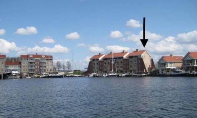 Halsteren House | Vacation home directly at the marina in Tholen