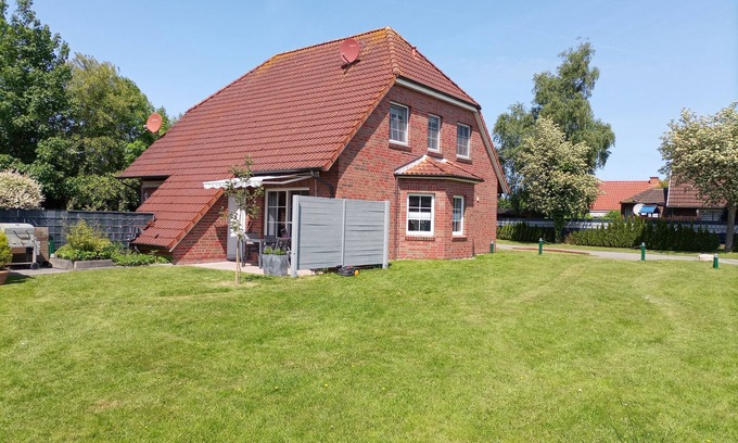 Wirdum House | Vacation home Finkenburg in the heart of East Frisia