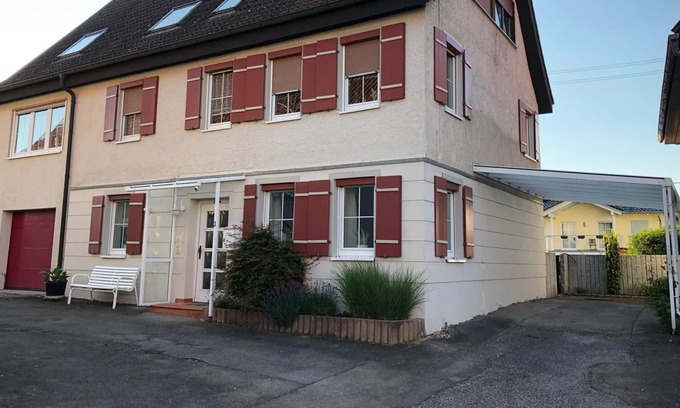 Benzingen House | Vacation home for 2-6 people (over 200 m²) with balcony and garden