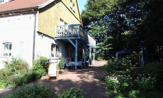 Crussow House | Vacation home for single occupancy for up to 12 people with large garden, close to the lake